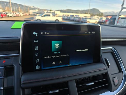 Used 2023 Chevrolet Suburban RST w/ Luxury Package image 25