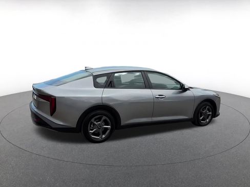 Used 2025 Kia K4 FWD image 12