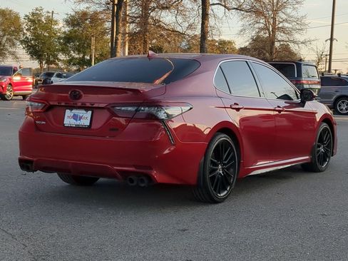 Used 2023 Toyota Camry XSE image 3