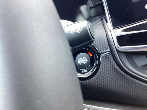 New 2026 Jeep Compass Limited image 19