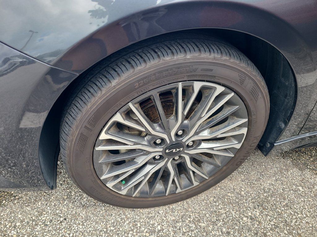 Used 2024 Kia Forte GT-Line FWD image 7