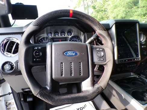 Used 2016 Ford F250 Lariat w/ Lariat Ultimate Package AWD/4WD image 12