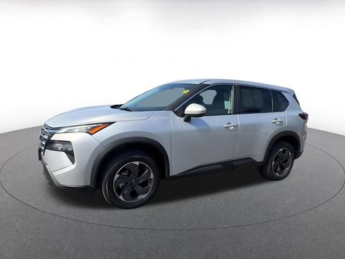 Used 2025 Nissan Rogue SV FWD image 8