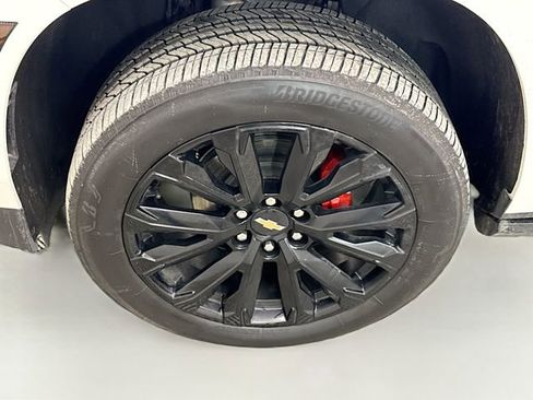 Used 2025 Chevrolet Tahoe High Country image 37