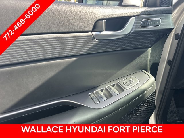 Used 2024 Hyundai Palisade Limited AWD/4WD image 17