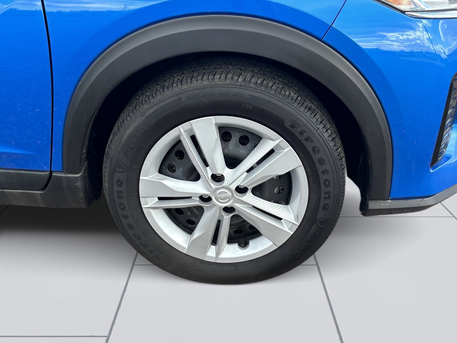 Used 2024 Nissan Kicks S FWD image 9