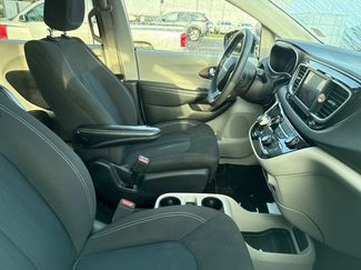 Used 2023 Chrysler Voyager LX FWD video 2