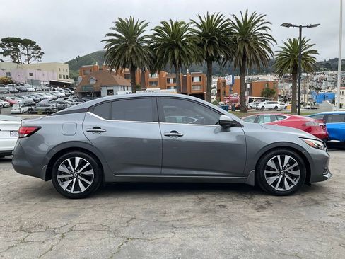 Used 2020 Nissan Sentra SV w/ SV Premium Package image 3