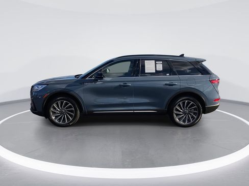 Used 2025 Lincoln Corsair Reserve w/ Equipment Group 202A AWD/4WD image 5