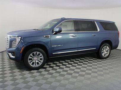 New 2026 GMC Yukon XL Denali w/ Sun & Power Step Package