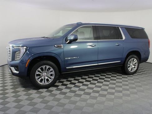 New 2026 GMC Yukon XL Denali w/ Sun & Power Step Package image 2