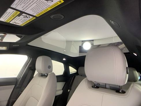 Certified 2024 Jaguar E-PACE R-Dynamic SE image 14