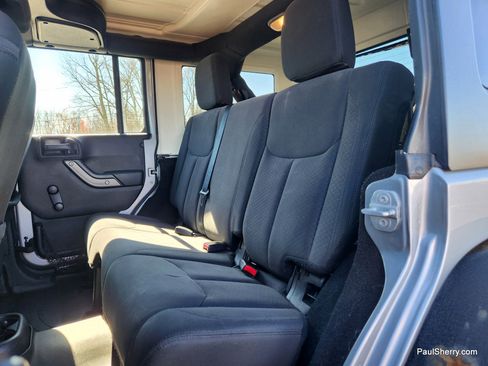 Used 2015 Jeep Wrangler Unlimited Sport image 47