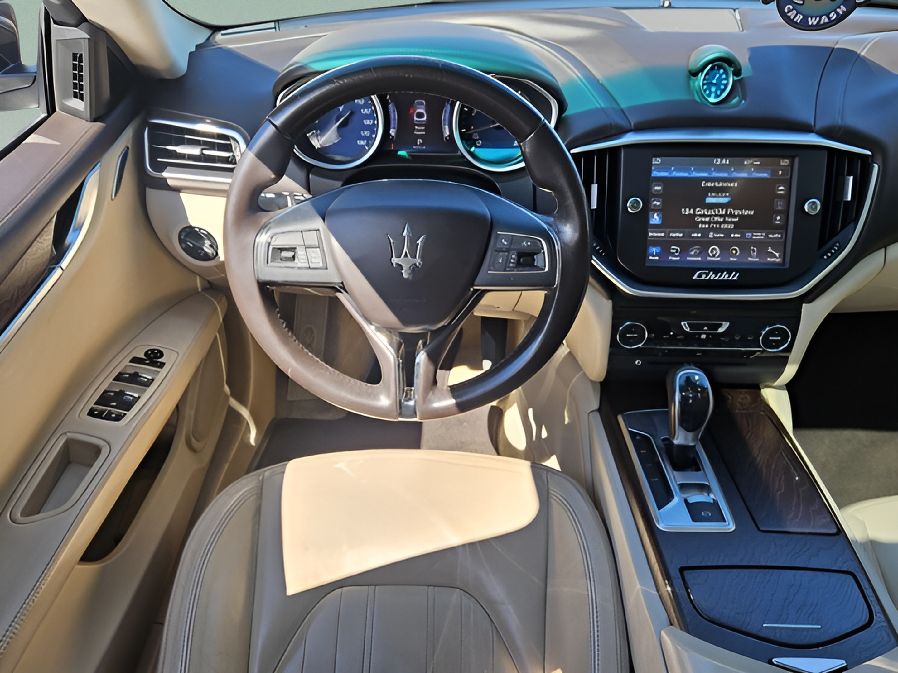 Used 2014 Maserati Ghibli RWD image 11