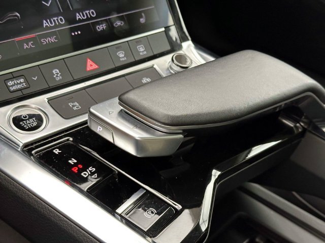Used 2021 Audi e-tron Premium AWD/4WD image 26