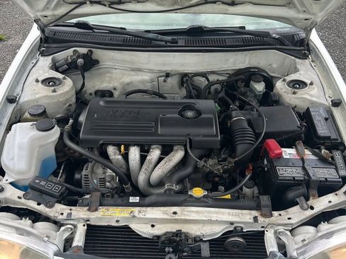 Used 2001 Toyota Corolla CE w/ Extra Value Pkg 1 FWD image 14