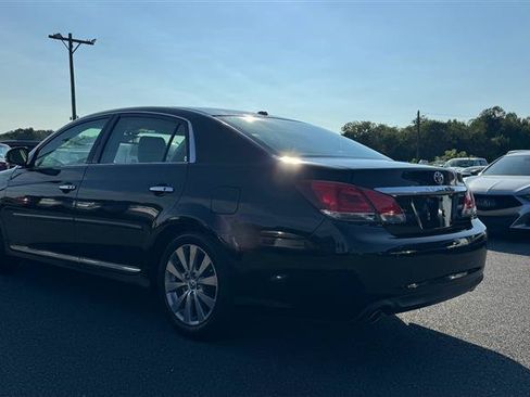 Used 2011 Toyota Avalon Limited FWD image 6