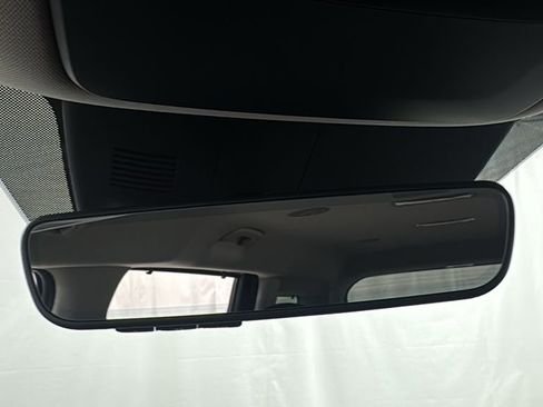 New 2026 Kia Carnival EX image 32