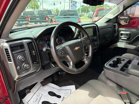Used 2018 Chevrolet Silverado 1500 LT w/ Texas Edition AWD/4WD image 16