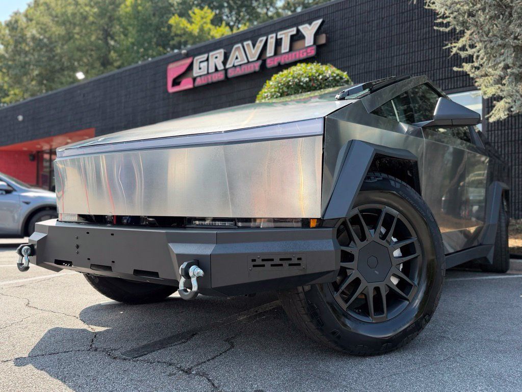 Used 2025 Tesla Cybertruck AWD Crew Cab image 2