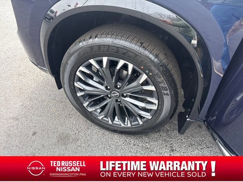 New 2026 Nissan Rogue Platinum image 27