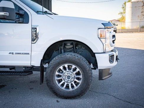 Used 2022 Ford F250 Lariat w/ Lariat Ultimate Package image 5