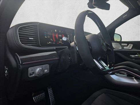 New 2026 Mercedes-Benz GLS 63 AMG 4MATIC image 9