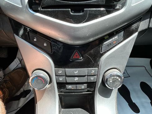 Used 2012 Chevrolet Cruze Eco FWD image 23