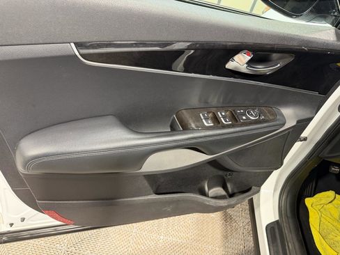 Used 2018 Kia Sorento LX AWD/4WD image 24