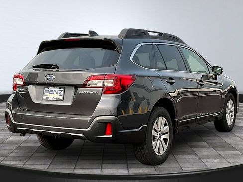 Used 2019 Subaru Outback 2.5i Premium AWD/4WD image 6