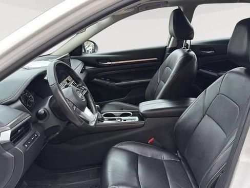 Used 2023 Nissan Altima 2.5 SL AWD/4WD image 9