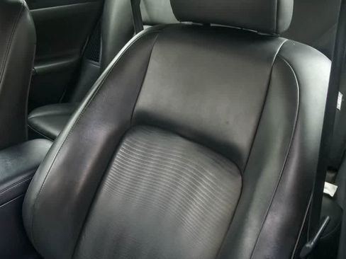 Used 2013 Lexus CT 200h w/ Premium Pkg w/Navigation FWD image 21