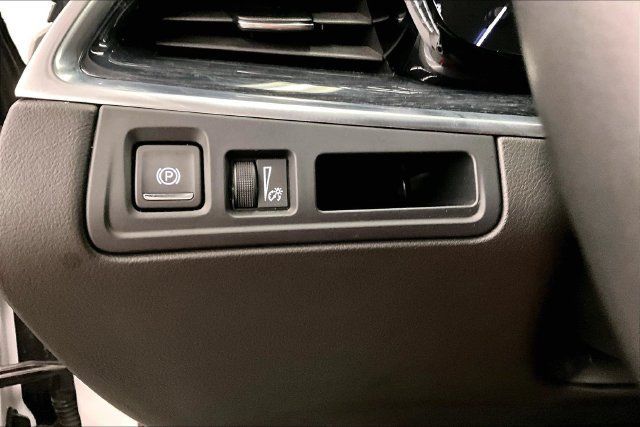 Used 2023 Cadillac XT5 Premium Luxury AWD/4WD image 38