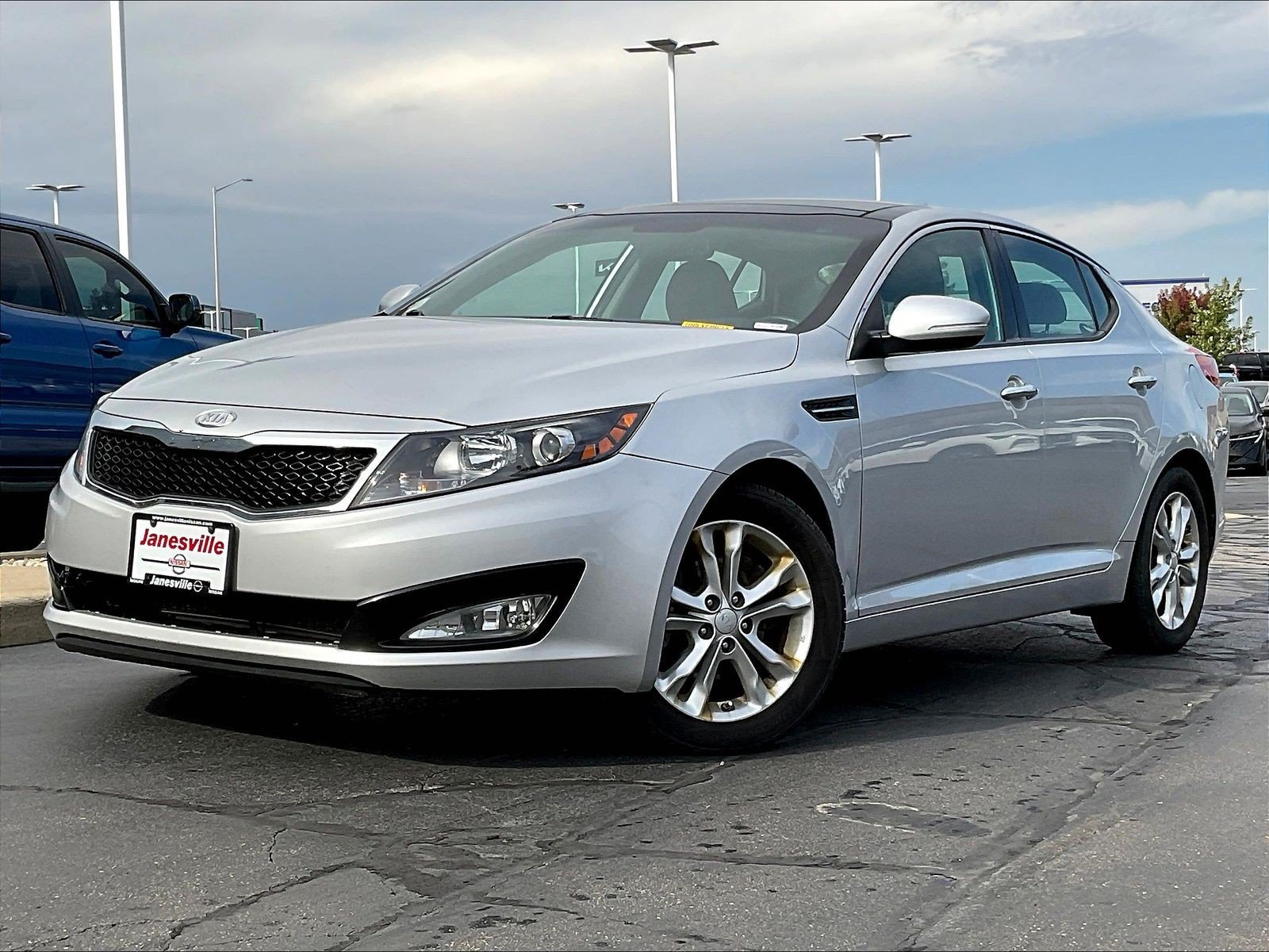 Used 2012 Kia Optima EX w/ Premium Pkg FWD image 2