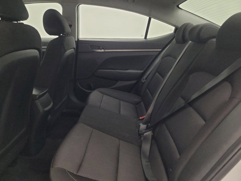 Used 2018 Hyundai Elantra SE FWD image 18