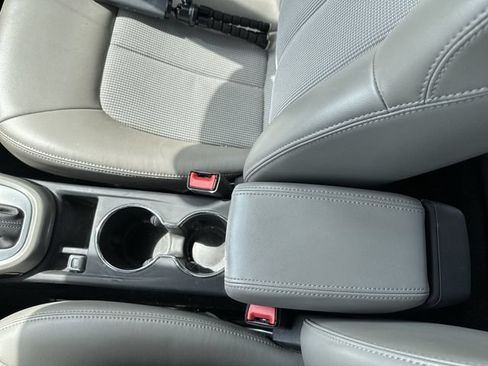 Used 2013 Buick Verano Convenience FWD image 24