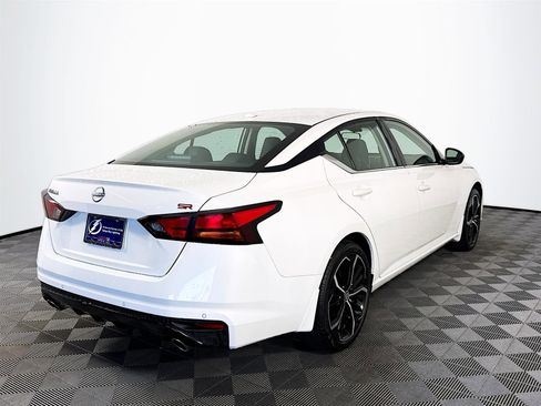 Used 2025 Nissan Altima 2.5 SR image 7