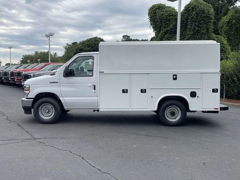 New 2026 Ford E-350 and Econoline 350 Super Duty w/ Power Equipment Group image 26