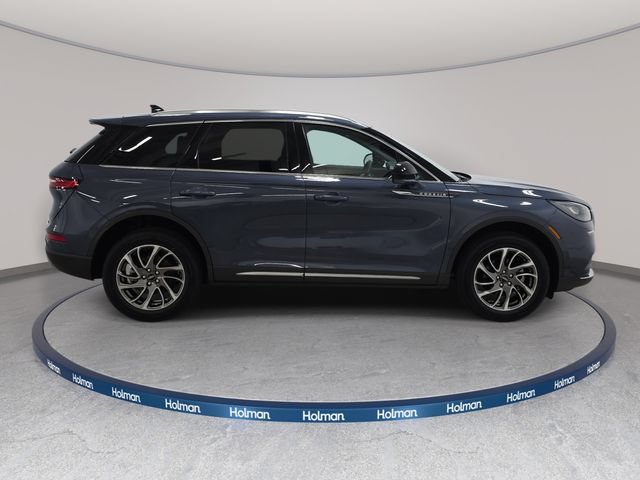 Certified 2022 Lincoln Corsair AWD w/ Equipment Group 101A image 4