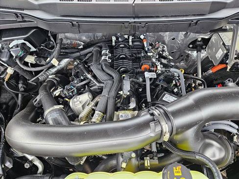 New 2025 Ford F150 Lariat w/ Equipment Group 501A Mid image 17