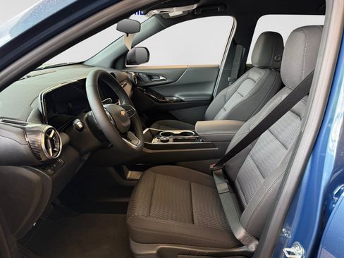 New 2027 Chevrolet Equinox LT FWD image 9