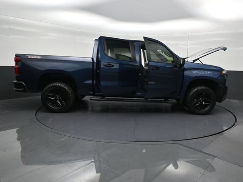 Used 2021 Chevrolet Silverado 1500 LT Trail Boss w/ Convenience Package II AWD/4WD image 31