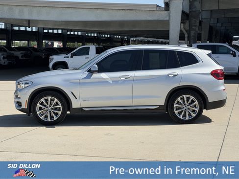 Used 2018 BMW X3 xDrive30i AWD/4WD image 8