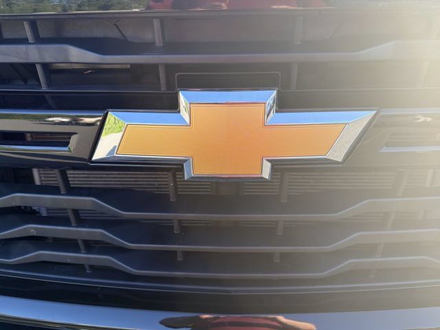 Used 2025 Chevrolet Silverado 2500 Custom w/ Snow Plow Prep/Camper Package AWD/4WD image 32