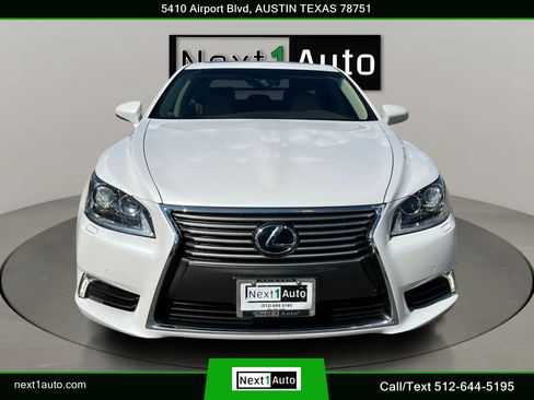 Used 2017 Lexus LS 460 w/ Comfort Package RWD image 8