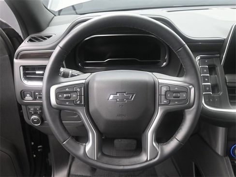 Used 2024 Chevrolet Tahoe Z71 w/ Luxury Package image 29