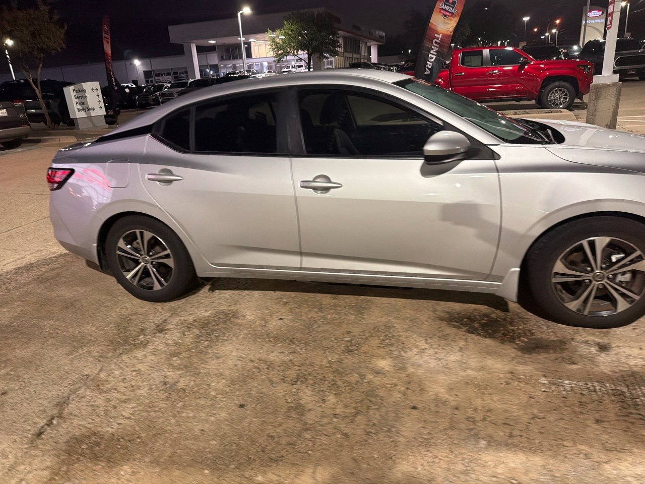 Used 2021 Nissan Sentra SV FWD image 4