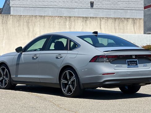 Used 2024 Honda Accord Sport image 7