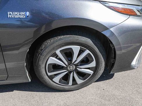 Used 2019 Toyota Prius Prime Premium w/ Carpet Mat Package image 13