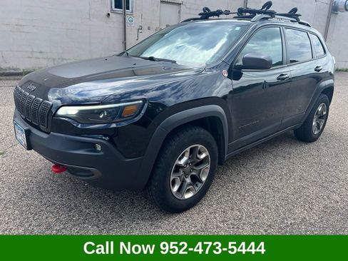 Used 2019 Jeep Cherokee Trailhawk w/ Cold Weather Group AWD/4WD image 1